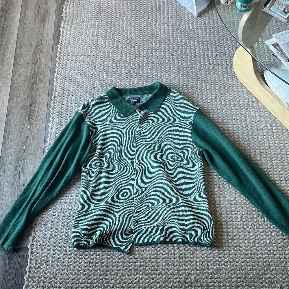 Green and White Funky Patterned Cardigan